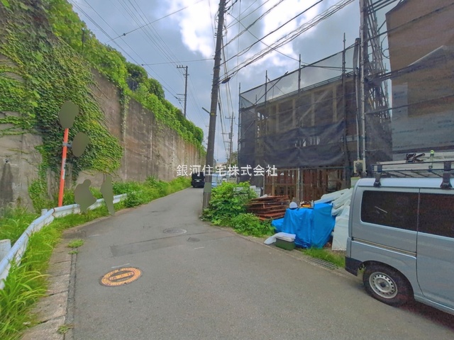 G00397541 神奈川県横浜市旭区上白根町 新築一戸建て 5180万円 土地面積120.40m² (約36.42坪) 建物面積97.09m² (約29.36坪) 間取り４ＬＤＫ 築年月2026年10月【外観9】
