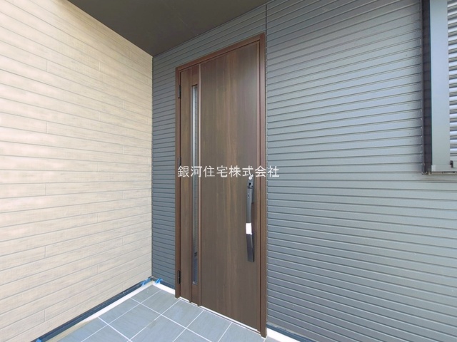 G00397558 神奈川県横浜市都筑区池辺町 新築一戸建て 5690万円 土地面積125.49m² (約37.96坪) 建物面積101.85m² (約30.80坪) 間取り３ＳＬＤＫ 築年月2026年07月(築１年以内)【外観4】