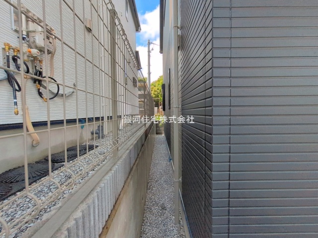 G00397558 神奈川県横浜市都筑区池辺町 新築一戸建て 5690万円 土地面積125.49m² (約37.96坪) 建物面積101.85m² (約30.80坪) 間取り３ＳＬＤＫ 築年月2026年07月(築１年以内)【外観6】