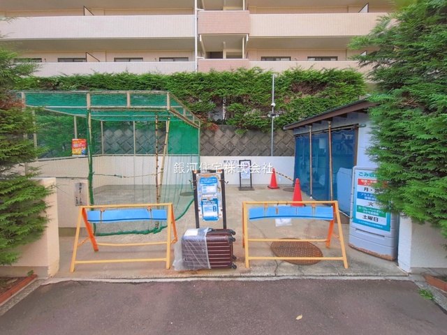 G00397561 神奈川県横浜市泉区岡津町 中古マンション 2799万円 専有面積101.15m² (約30.59坪) 間取り３ＬＤＫ 所在階6階 築年月1989年10月(築36年)【外観8】