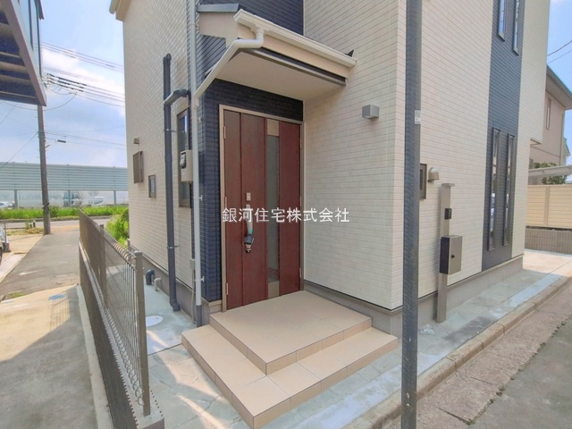G00398384 千葉県市川市国分６丁目 新築一戸建て 3998万円 土地面積71.24m² (約21.55坪) 建物面積96.88m² (約29.30坪) 築年月2026年07月(築１年以内)【外観5】
