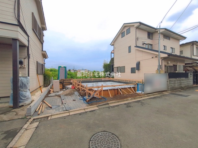 G00398516 東京都東久留米市神宝町１丁目 新築一戸建て 3980万円 土地面積82.24m² (約24.87坪) 建物面積65.76m² (約19.89坪) 間取り３ＬＤＫ 築年月2026年12月【外観6】