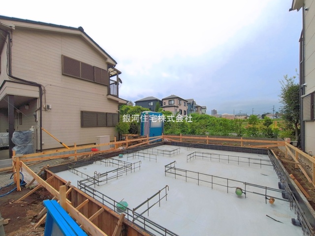 G00398516 東京都東久留米市神宝町１丁目 新築一戸建て 3980万円 土地面積82.24m² (約24.87坪) 建物面積65.76m² (約19.89坪) 間取り３ＬＤＫ 築年月2026年12月【外観8】
