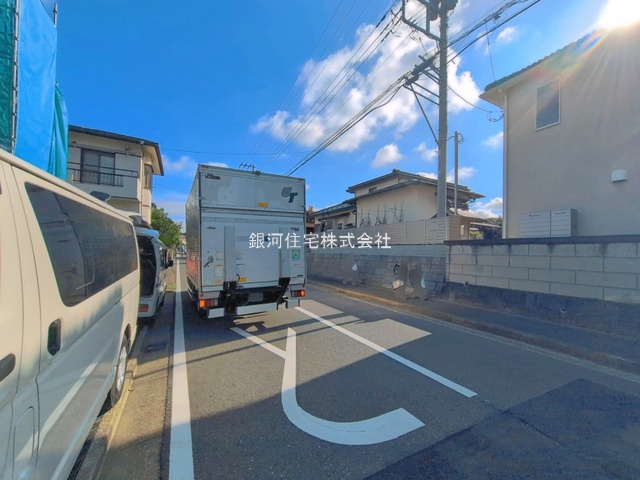 G00398517 神奈川県藤沢市天神町３丁目 新築一戸建て 4590万円 土地面積99.23m² (約30.01坪) 建物面積79.93m² (約24.17坪) 間取り３ＬＤＫ 築年月2026年10月【外観14】