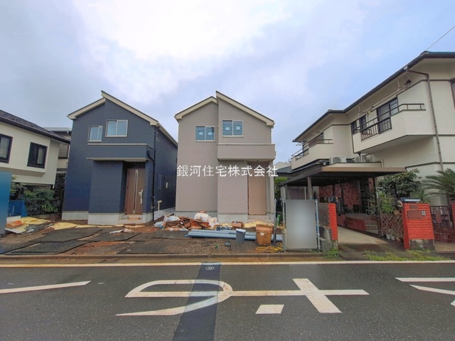 G00398518 神奈川県藤沢市天神町３丁目 新築一戸建て 4590万円 土地面積99.23m² (約30.01坪) 建物面積79.93m² (約24.17坪) 間取り３ＬＤＫ 築年月2026年10月【外観2】