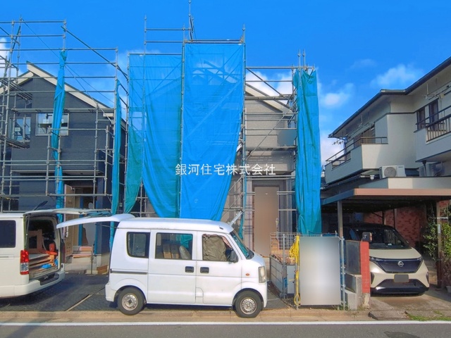 G00398518 神奈川県藤沢市天神町３丁目 新築一戸建て 4590万円 土地面積99.23m² (約30.01坪) 建物面積79.93m² (約24.17坪) 間取り３ＬＤＫ 築年月2026年10月【外観8】