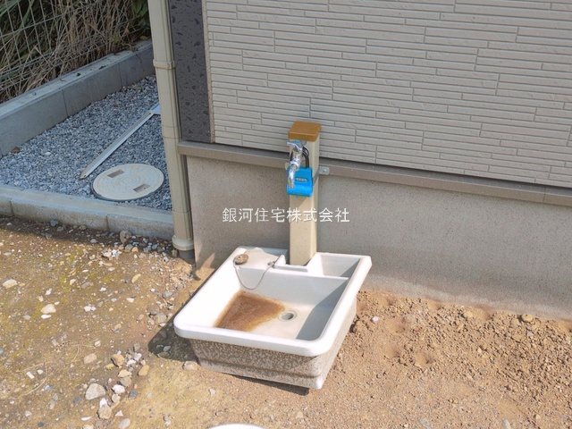 G00398934 東京都武蔵村山市伊奈平５丁目 中古一戸建て 3790万円 土地面積128.99m² (約39.01坪) 建物面積110.34m² (約33.37坪) 間取り４ＬＤＫ 築年月2025年08月(築1年)【外観9】