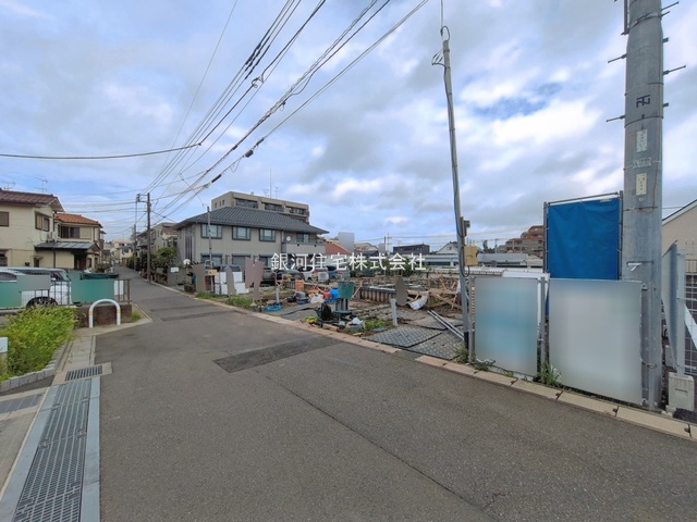 G00399001 千葉県松戸市五香西２丁目 新築一戸建て 4699万円 土地面積131.89m² (約39.89坪) 建物面積113.85m² (約34.43坪) 間取り３ＳＬＤＫ 築年月2026年11月【外観6】