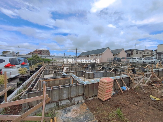 G00399002 千葉県松戸市五香西２丁目 新築一戸建て 4599万円 土地面積132.31m² (約40.02坪) 建物面積113.85m² (約34.43坪) 間取り３ＳＬＤＫ 築年月2026年11月【外観12】