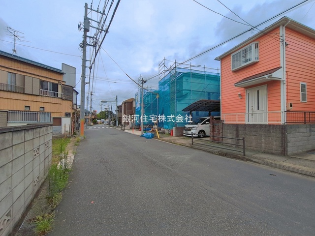 G00399006 千葉県市川市本北方３丁目 新築一戸建て 4990万円 土地面積103.90m² (約31.42坪) 建物面積93.57m² (約28.30坪) 間取り４ＬＤＫ 築年月2026年10月(築１年以内)【外観9】