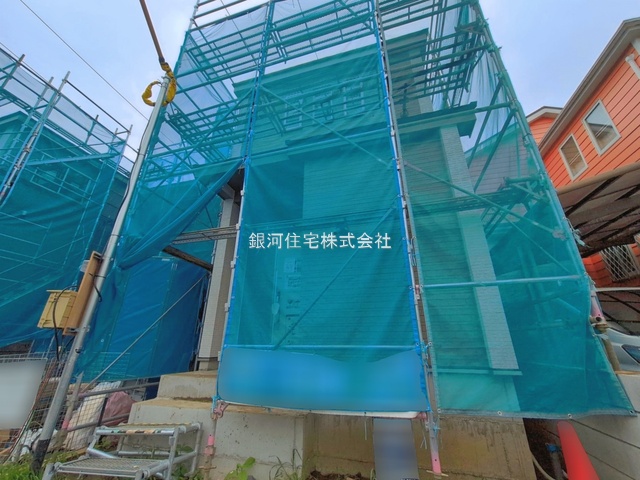 G00399006 千葉県市川市本北方３丁目 新築一戸建て 4990万円 土地面積103.90m² (約31.42坪) 建物面積93.57m² (約28.30坪) 間取り４ＬＤＫ 築年月2026年10月(築１年以内)【外観11】
