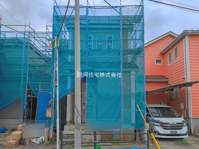 G00399006 千葉県市川市本北方３丁目 新築一戸建て 4990万円 土地面積103.90m² (約31.42坪) 建物面積93.57m² (約28.30坪) 間取り４ＬＤＫ 築年月2026年10月(築１年以内)【外観13】