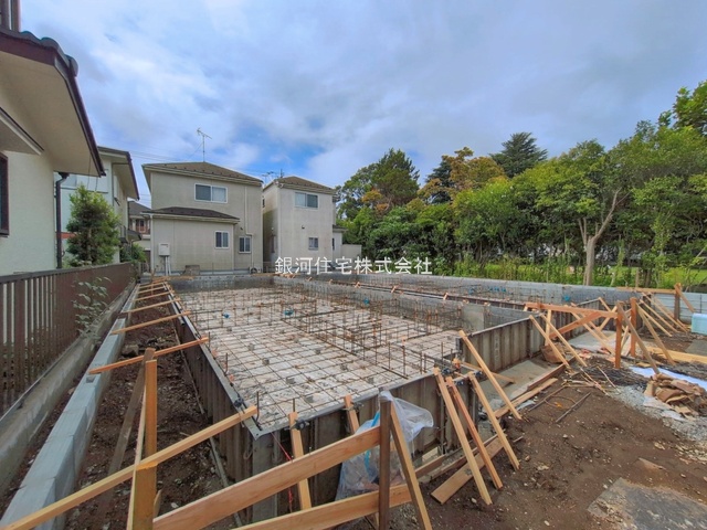 G00399013 千葉県松戸市常盤平６丁目 新築一戸建て 5199万円 土地面積120.87m² (約36.56坪) 建物面積108.88m² (約32.93坪) 間取り４ＬＤＫ 築年月2026年11月【外観5】