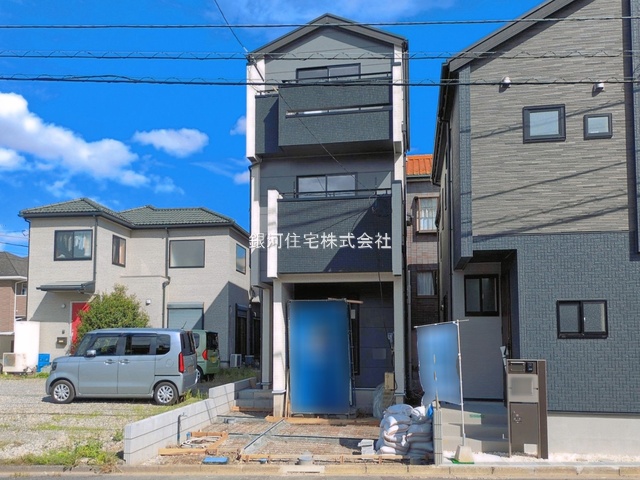 G00399020 埼玉県川口市上青木西４丁目 新築一戸建て 4280万円 土地面積74.25m² (約22.46坪) 建物面積97.39m² (約29.46坪) 間取り３ＬＤＫ 築年月2026年10月(築１年以内)【外観2】