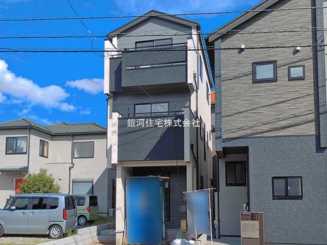 G00399020 埼玉県川口市上青木西４丁目 新築一戸建て 4280万円 土地面積74.25m² (約22.46坪) 建物面積97.39m² (約29.46坪) 間取り３ＬＤＫ 築年月2026年10月(築１年以内)【外観11】
