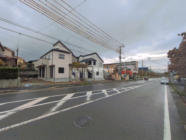 G00399026 神奈川県横浜市栄区野七里１丁目 新築一戸建て 5880万円 土地面積174.69m² (約52.84坪) 建物面積104.12m² (約31.49坪) 間取り４ＬＤＫ 築年月2026年10月(築１年以内)【外観9】