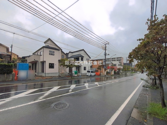 G00399026 神奈川県横浜市栄区野七里１丁目 新築一戸建て 5880万円 土地面積174.69m² (約52.84坪) 建物面積104.12m² (約31.49坪) 間取り４ＬＤＫ 築年月2026年10月(築１年以内)【外観12】