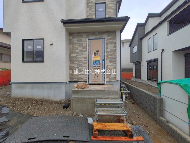 G00399026 神奈川県横浜市栄区野七里１丁目 新築一戸建て 5880万円 土地面積174.69m² (約52.84坪) 建物面積104.12m² (約31.49坪) 間取り４ＬＤＫ 築年月2026年10月(築１年以内)【外観15】