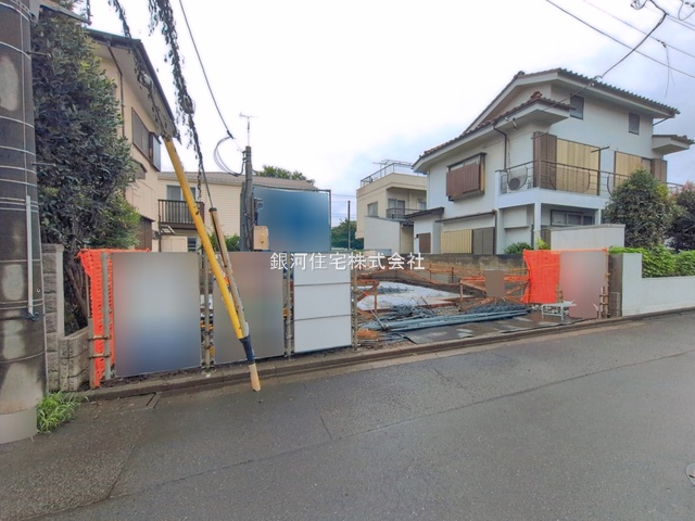 G00399039 東京都国分寺市西恋ヶ窪４丁目 新築一戸建て 6980万円 土地面積96.44m² (約29.17坪) 建物面積76.94m² (約23.27坪) 間取り３ＬＤＫ 築年月2026年12月【外観5】