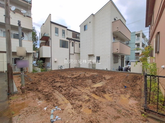 G00399040 神奈川県川崎市麻生区千代ヶ丘６丁目 新築一戸建て 4680万円 土地面積108.38m² (約32.78坪) 建物面積93.57m² (約28.30坪) 築年月2026年12月【外観4】