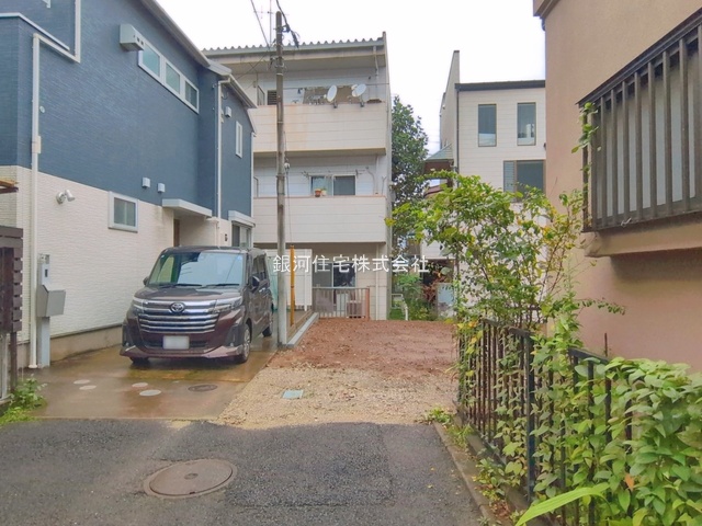 G00399040 神奈川県川崎市麻生区千代ヶ丘６丁目 新築一戸建て 4680万円 土地面積108.38m² (約32.78坪) 建物面積93.57m² (約28.30坪) 築年月2026年12月【外観8】
