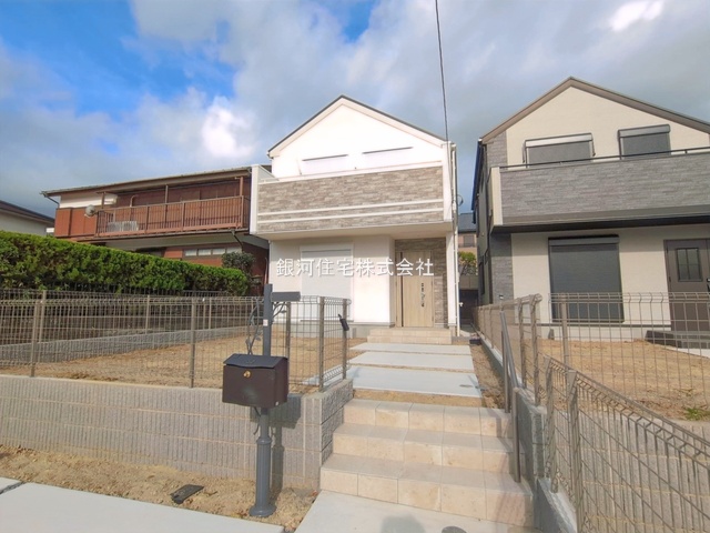 G00399262 神奈川県横浜市磯子区洋光台３丁目 新築一戸建て 7998万円 土地面積171.99m² (約52.02坪) 建物面積102.68m² (約31.06坪) 間取り４ＬＤＫ 築年月2026年10月(築１年以内)【外観9】