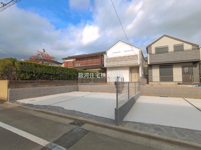 G00399262 神奈川県横浜市磯子区洋光台３丁目 新築一戸建て 7998万円 土地面積171.99m² (約52.02坪) 建物面積102.68m² (約31.06坪) 間取り４ＬＤＫ 築年月2026年10月(築１年以内)【外観11】