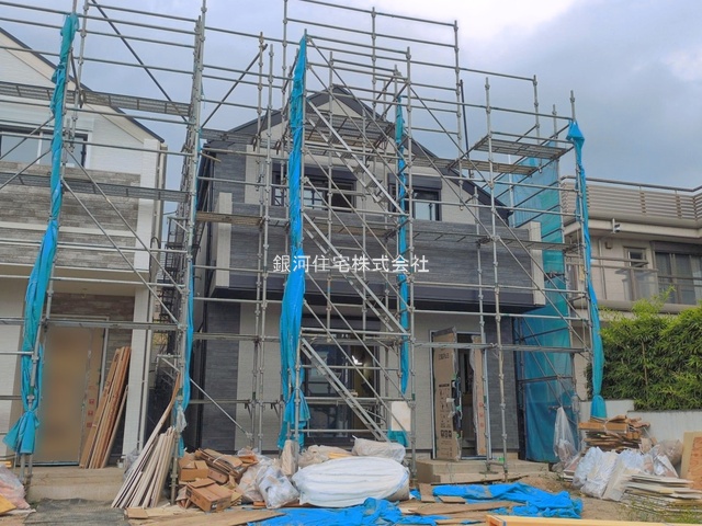 G00399263 神奈川県横浜市磯子区洋光台３丁目 新築一戸建て 8198万円 土地面積172.28m² (約52.11坪) 建物面積102.26m² (約30.93坪) 間取り４ＬＤＫ 築年月2026年10月(築１年以内)【外観7】