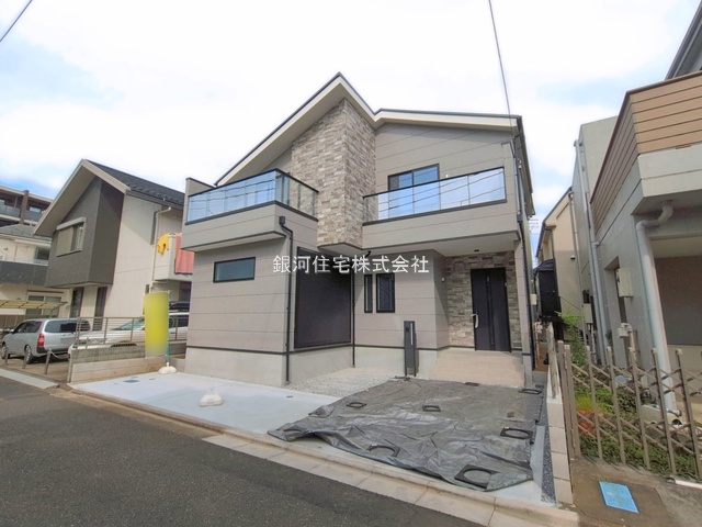 G00399583 東京都練馬区石神井台３丁目 新築一戸建て 1億999万円 土地面積130.96m² (約39.61坪) 建物面積127.09m² (約38.44坪) 築年月2026年09月(築１年以内)【外観8】