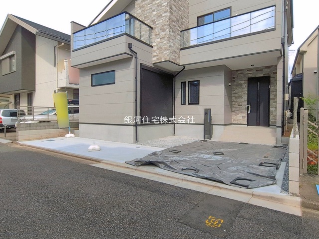 G00399583 東京都練馬区石神井台３丁目 新築一戸建て 1億999万円 土地面積130.96m² (約39.61坪) 建物面積127.09m² (約38.44坪) 築年月2026年09月(築１年以内)【外観11】