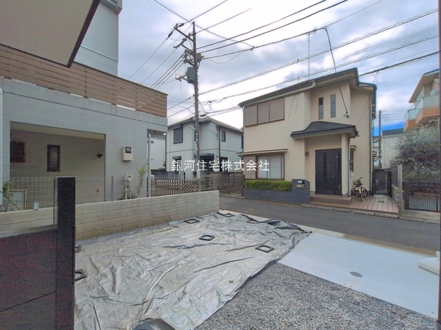 G00399583 東京都練馬区石神井台３丁目 新築一戸建て 1億999万円 土地面積130.96m² (約39.61坪) 建物面積127.09m² (約38.44坪) 築年月2026年09月(築１年以内)【外観13】