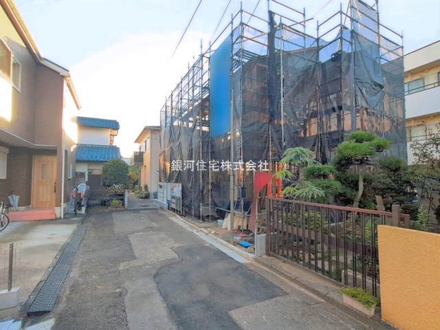 G00399586 埼玉県桶川市末広３丁目 新築一戸建て 3998万円 土地面積100.42m² (約30.37坪) 建物面積109.92m² (約33.25坪) 間取り３ＬＤＫ 築年月2026年12月【外観3】